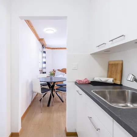 2203 Modernes Mit Balkon * Vulpera