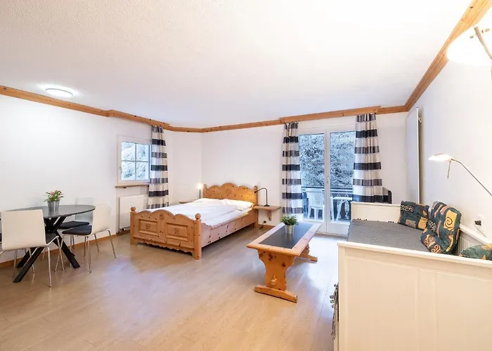 2203 Modernes Mit Balkon Apartman