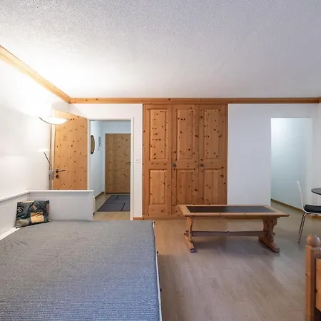 2203 Modernes Mit Balkon Vulpera